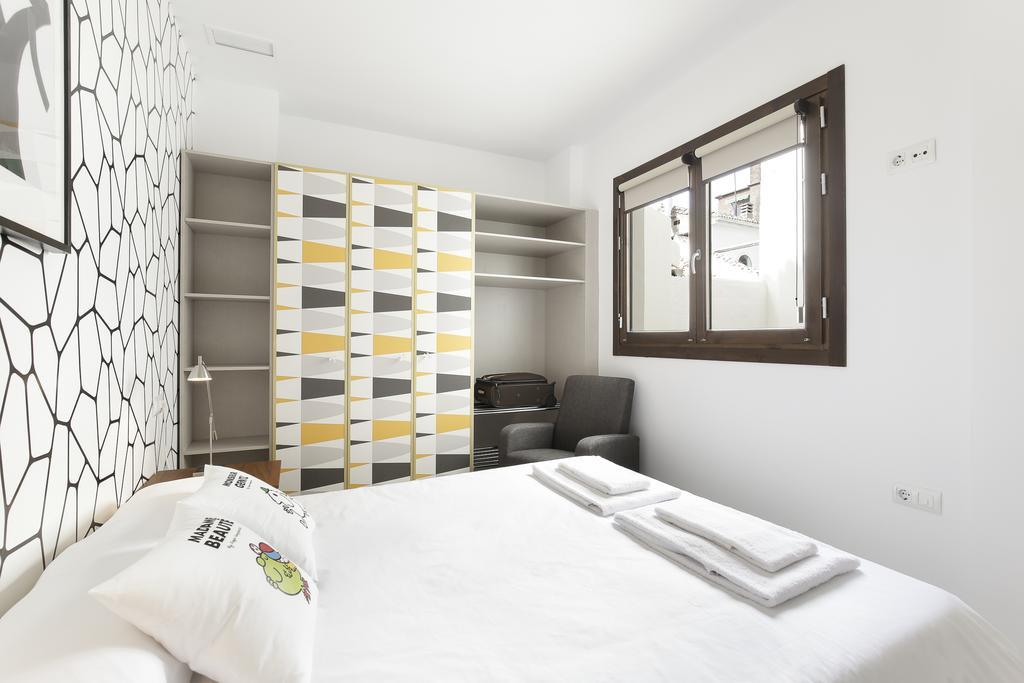 Hi Room - Smart Apartments - Ac Granada Esterno foto
